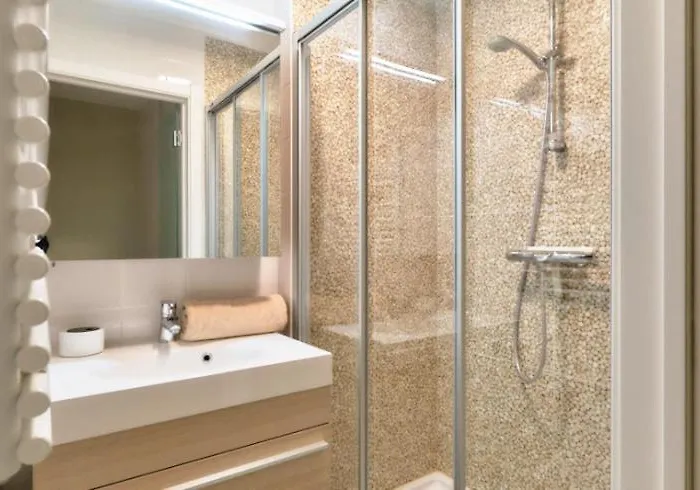 Maritime View At Commodore Ostenda