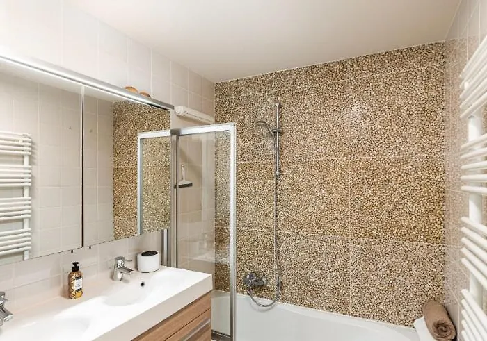 Maritime View At Commodore *